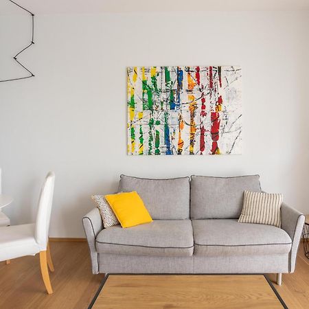 Suite 51 Appartamento Con Terrazzo A 50 Mt Dal Lago - Private Parking (Adults Only) Arona Ngoại thất bức ảnh