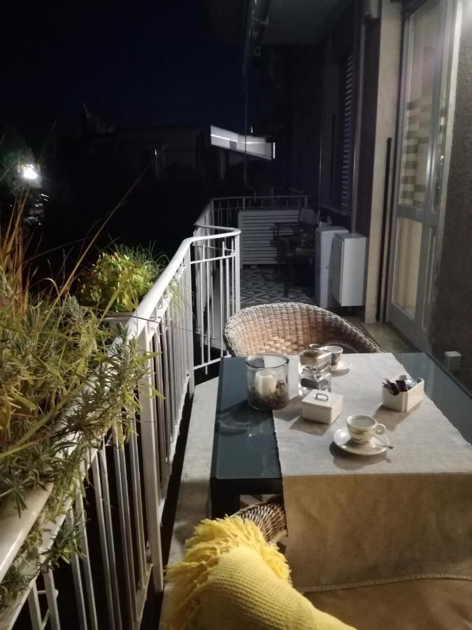 Suite 51 Appartamento Con Terrazzo A 50 Mt Dal Lago - Private Parking (Adults Only) Arona Ngoại thất bức ảnh