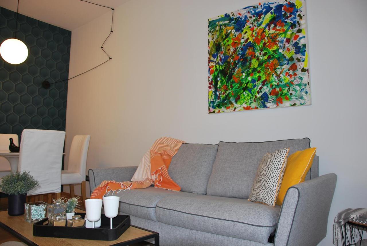 Suite 51 Appartamento Con Terrazzo A 50 Mt Dal Lago - Private Parking (Adults Only) Arona Ngoại thất bức ảnh