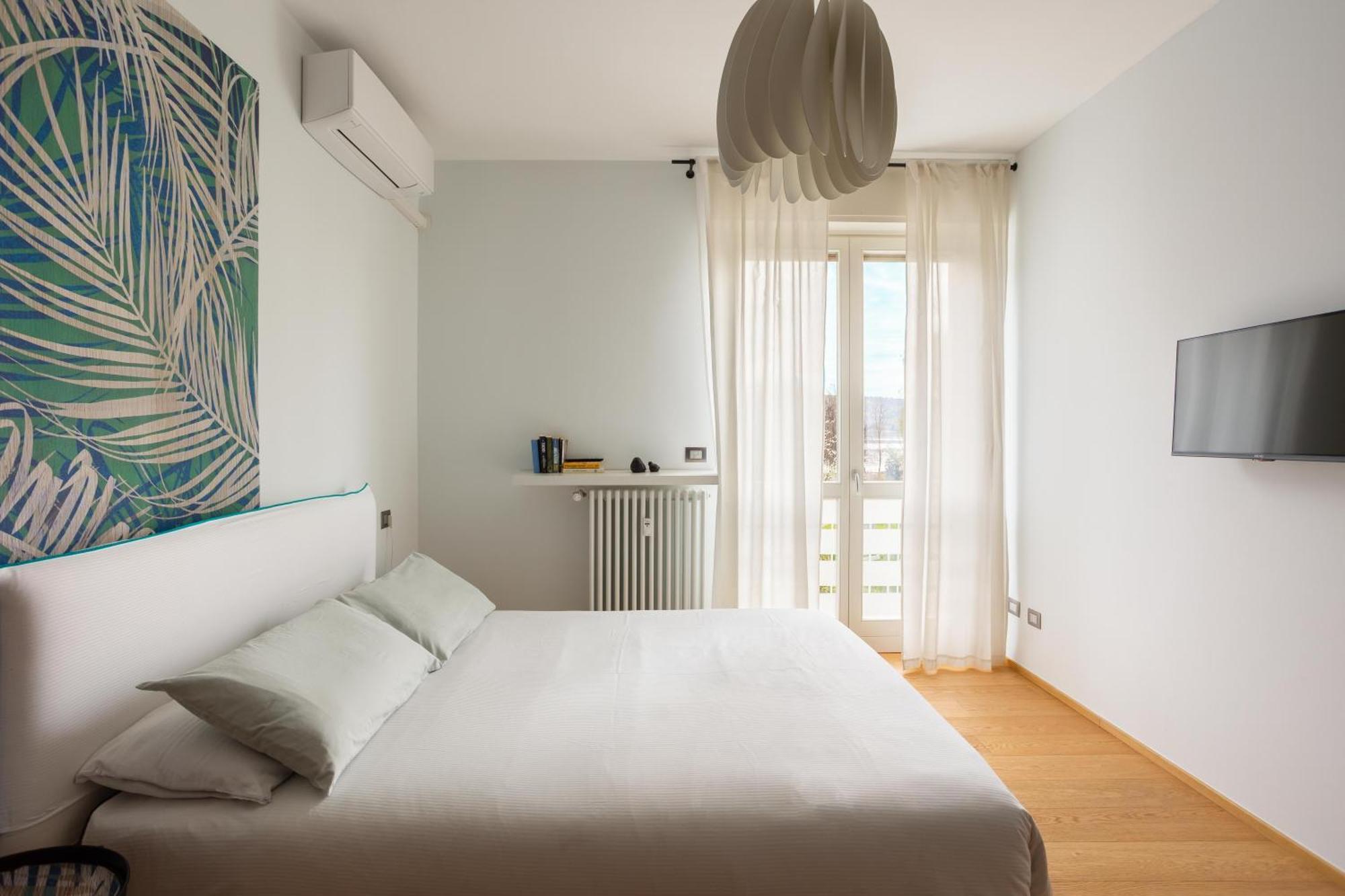 Suite 51 Appartamento Con Terrazzo A 50 Mt Dal Lago - Private Parking (Adults Only) Arona Ngoại thất bức ảnh