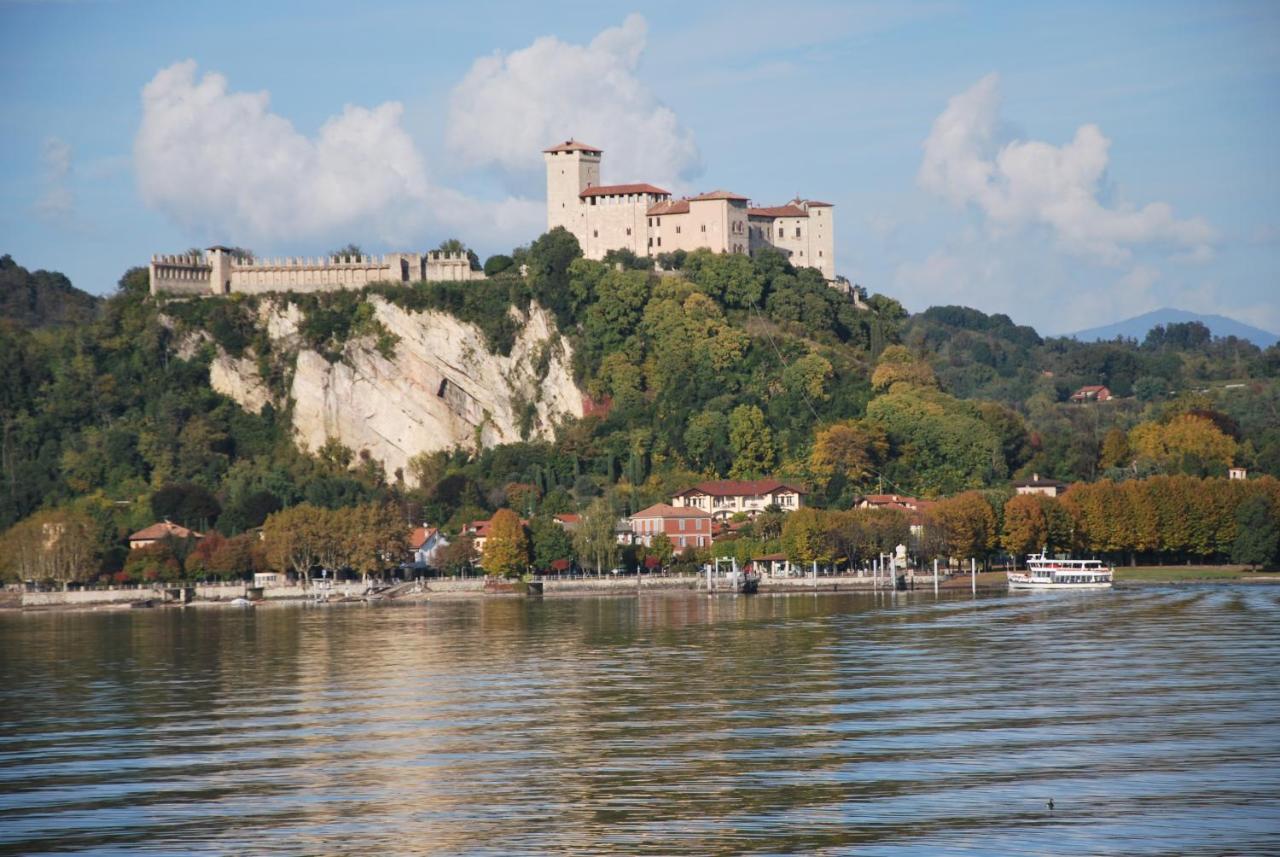 Suite 51 Appartamento Con Terrazzo A 50 Mt Dal Lago - Private Parking (Adults Only) Arona Ngoại thất bức ảnh